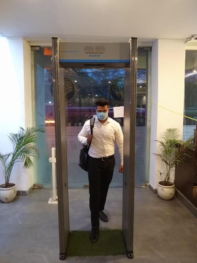 Airport Hotel Tashree New Delhi Exteriör bild
